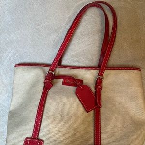 Dooney & Bourke